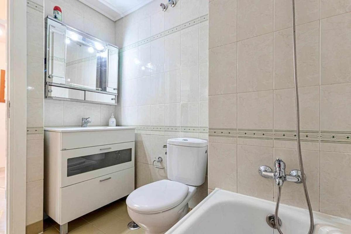 בנאלמדנה 797 Holiday Rentals - Amplio Piso Para 4 En El Centro De Arroyo De La Miel מראה חיצוני תמונה