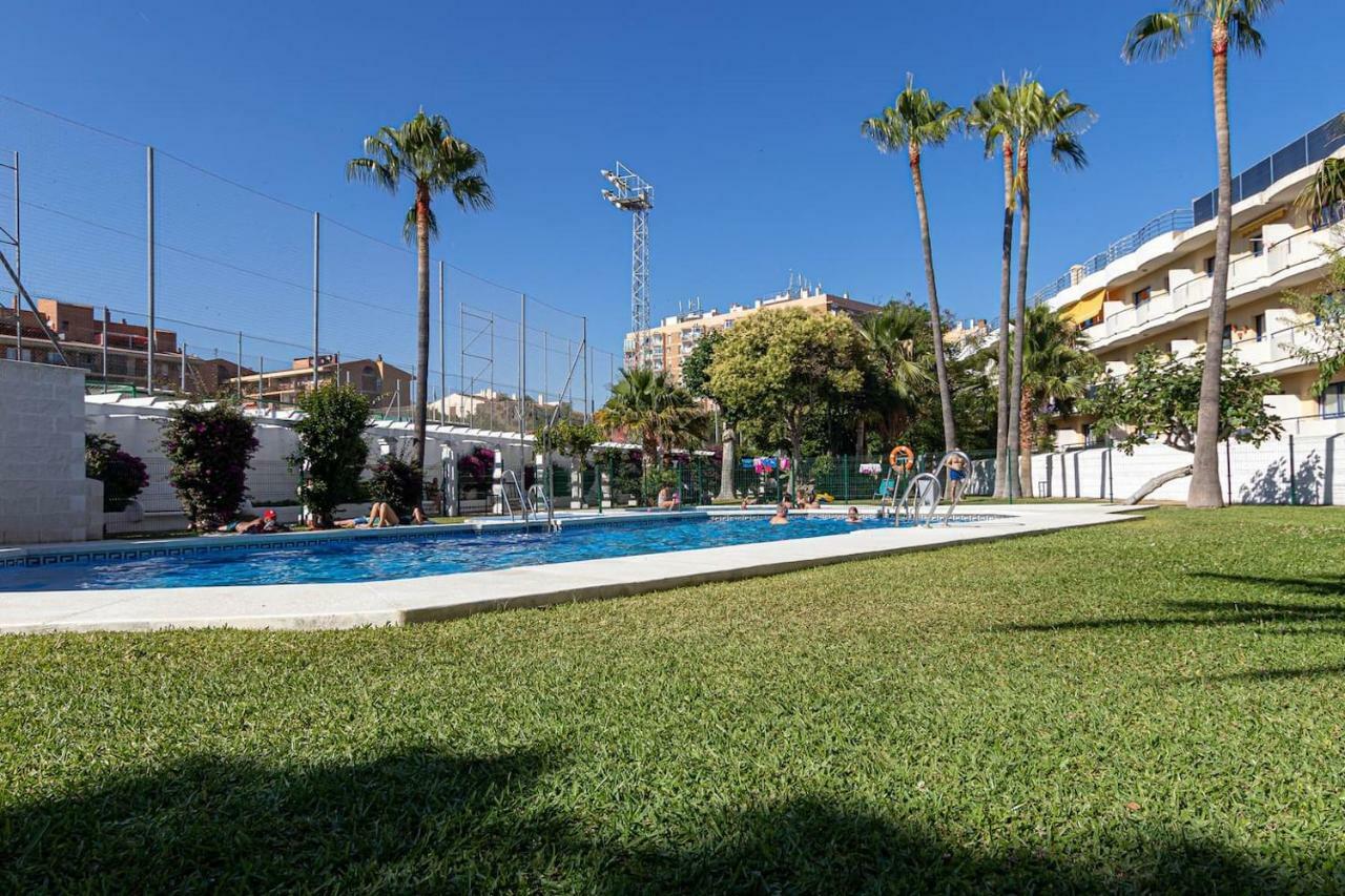 בנאלמדנה 797 Holiday Rentals - Amplio Piso Para 4 En El Centro De Arroyo De La Miel מראה חיצוני תמונה